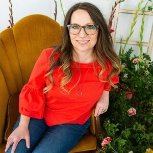 Meet your Posher, Lisa